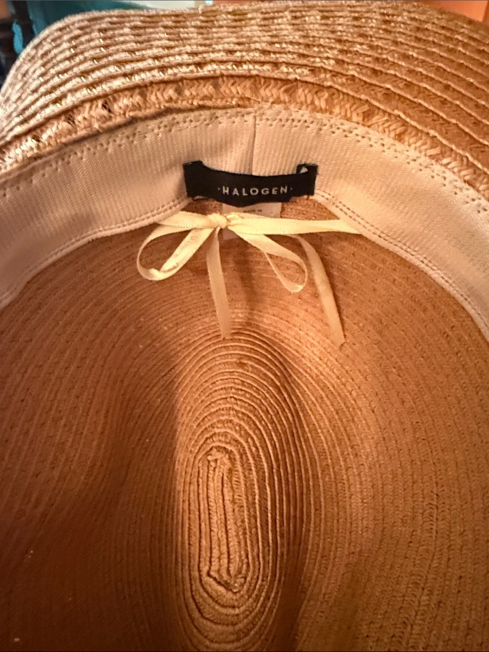 Halogen Tan Straw Sun Hat with Subtle Metallic Band